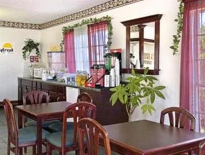 фото отеля Days Inn Snyder