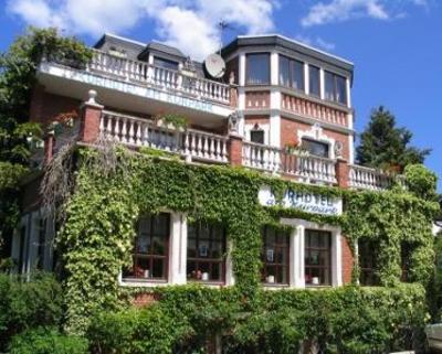 фото отеля Kurhotel Am Kurpark