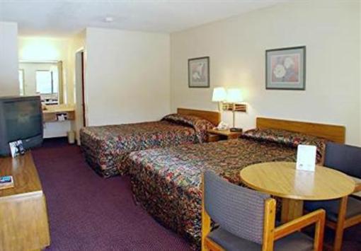 фото отеля Hallmark Inn & Suites