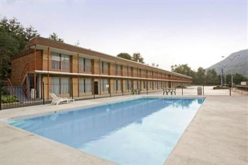 фото отеля Parkway Inn Jellico