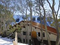 Trackers Mountain Lodge