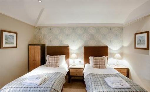 фото отеля Anglesey Arms Hotel Menai Bridge
