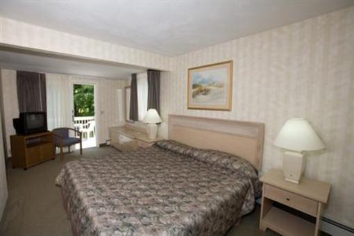 фото отеля Winnapaug Inn