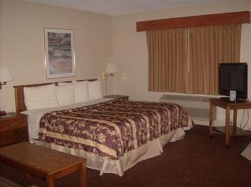 фото отеля AmericInn Hotel Ham Lake