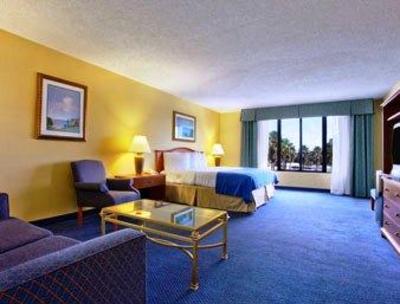 фото отеля Ramada Hotel Lakeland