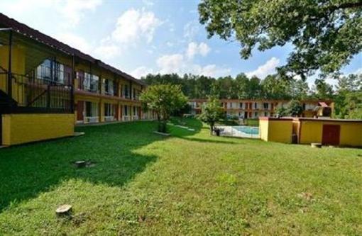 фото отеля Econo Lodge Colonial Heights