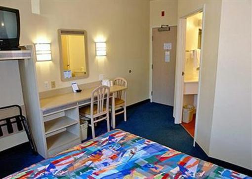 фото отеля Motel 6 New Orleans - Service Road