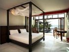 фото отеля The Emerald Residence