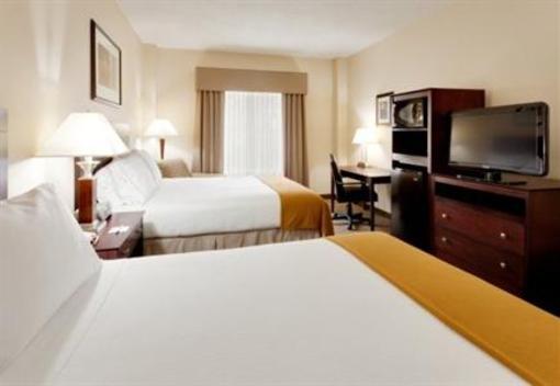 фото отеля Holiday Inn Express Hotel & Suites East Brunswick