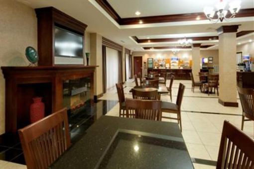 фото отеля Holiday Inn Express Hotel & Suites East Brunswick