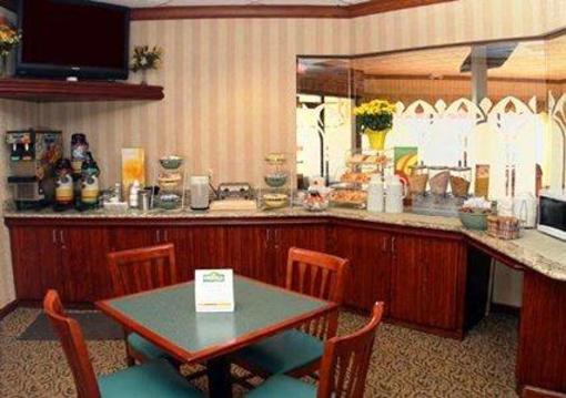 фото отеля Quality Inn And Suites East Independence (Missouri)