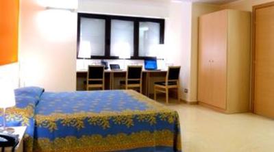 фото отеля Empedocle Comfort Suites Budapest