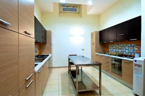 фото отеля Empedocle Comfort Suites Budapest