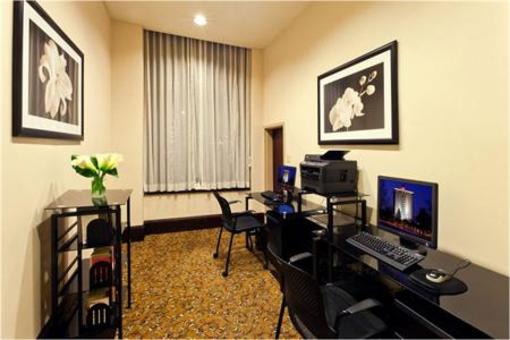 фото отеля The Minneapolis Boulevard Hotel