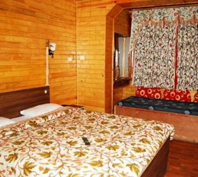 фото отеля Hotel Zahgeer Continental Srinagar