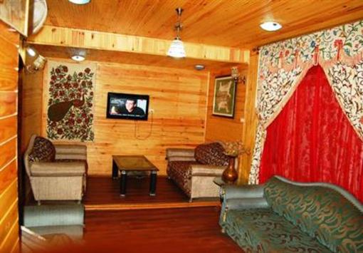фото отеля Hotel Zahgeer Continental Srinagar