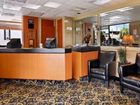 фото отеля Howard Johnson Express Inn & Suites Lake Front Park