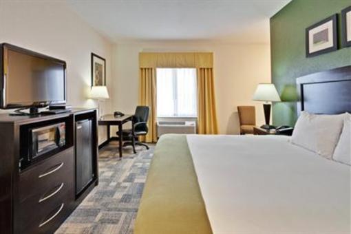 фото отеля Holiday Inn Express Hotels And Suites Pekin