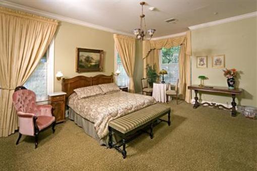 фото отеля The Courtyard Inn Lake Lucerne Orlando