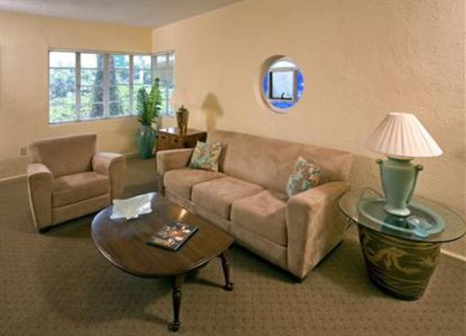 фото отеля The Courtyard Inn Lake Lucerne Orlando
