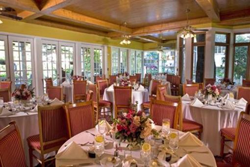фото отеля The Courtyard Inn Lake Lucerne Orlando