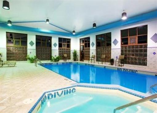 фото отеля Holiday Inn Express Hotel & Suites Grand Rapids Airport