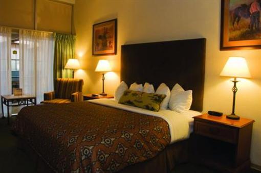 фото отеля BEST WESTERN Outlaw Inn