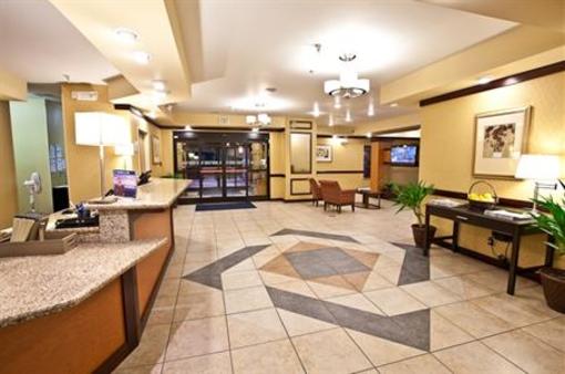 фото отеля Holiday Inn Express Hotel & Suites Plymouth (Indiana)