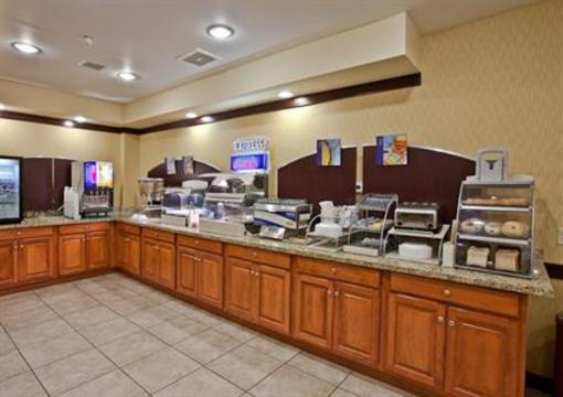 фото отеля Holiday Inn Express Hotel & Suites Plymouth (Indiana)