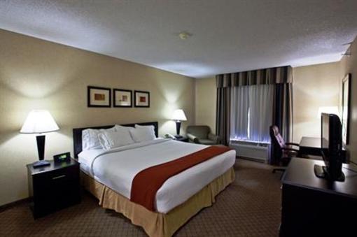 фото отеля Holiday Inn Express Hotel & Suites Plymouth (Indiana)