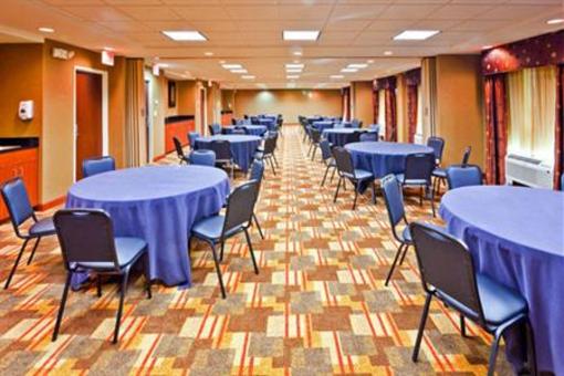 фото отеля Holiday Inn Express Hotel & Suites Memphis Germantown