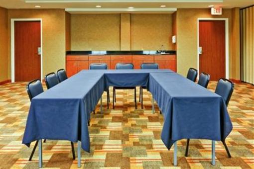 фото отеля Holiday Inn Express Hotel & Suites Memphis Germantown
