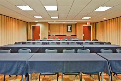 фото отеля Holiday Inn Express Hotel & Suites Memphis Germantown