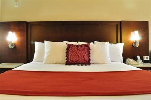 фото отеля Best Western Plus San Diego Miramar Hotel