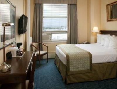 фото отеля Ramada Inn & Suites Gaslamp Convention Center