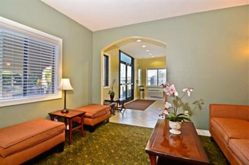 фото отеля BEST WESTERN Golden Triangle Inn