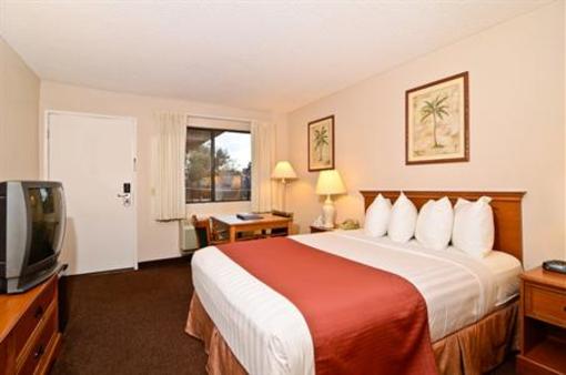 фото отеля BEST WESTERN Golden Triangle Inn