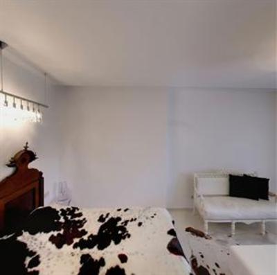 фото отеля Chambers'n Charm Boutique Hotel