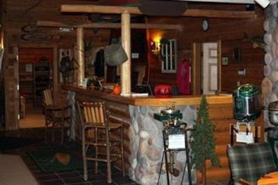фото отеля Crooked Lake Lodge Siren