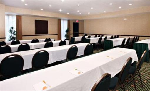 фото отеля Courtyard by Marriott Las Vegas South