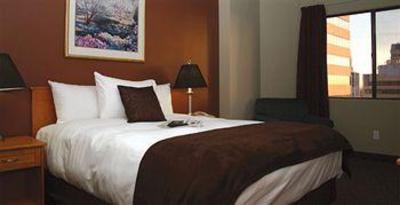 фото отеля Alberta Place Suite Hotel