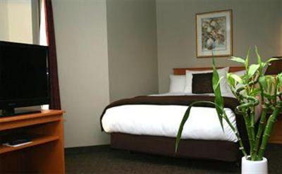 фото отеля Alberta Place Suite Hotel