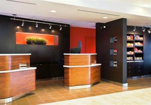 фото отеля Courtyard by Marriott Boston Stoughton