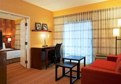 фото отеля Courtyard by Marriott Boston Stoughton