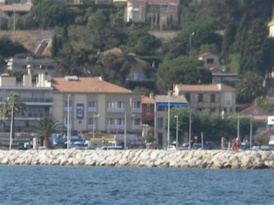 фото отеля Hotel De La Baie Bandol