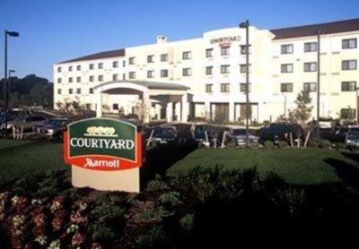фото отеля Courtyard Mt. Holly Westampton
