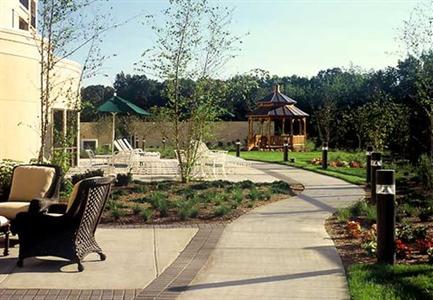 фото отеля Courtyard Mt. Holly Westampton