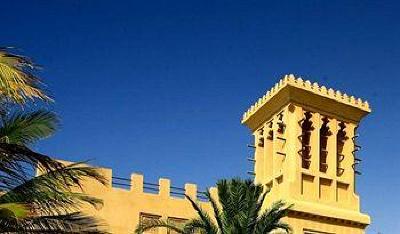 фото отеля Al Hamra Village Golf Resort