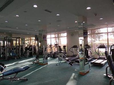 фото отеля Al Hamra Village Golf Resort