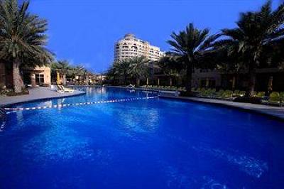фото отеля Al Hamra Village Golf Resort